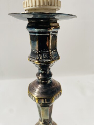 bougeoir de style Louis XV en bronze  argenté monté en lampe . XIX siècle .