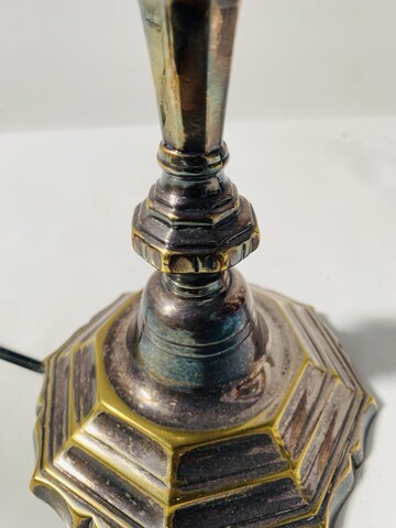 bougeoir de style Louis XV en bronze  argenté monté en lampe . XIX siècle .