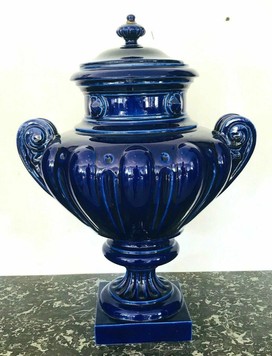 Large Medici vase with handles
