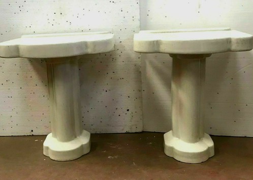Paire de console sur pied de salle de bain en émail blanc XX siècle