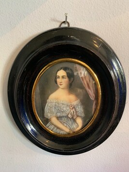Portrait en miniature d'une jeune femme XX siècle