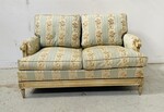 Banquette boudoir de style Louis XVI hêtre patine à l'antique . XX siècle .