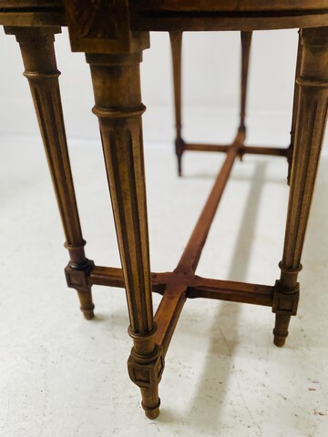 banquette de piano  style Louis XVI en bois naturel assise cannage . XX siècle .