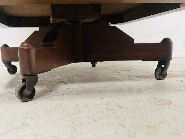 bibliothèque tournante en noyer massif estampille de G Lancelin . XX siècle .