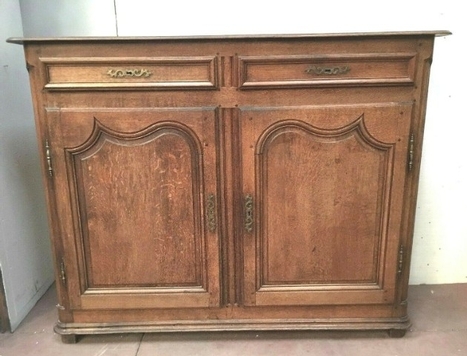 Buffet rustique Meuble d'appui du XVIII siècle dreche Flamannde