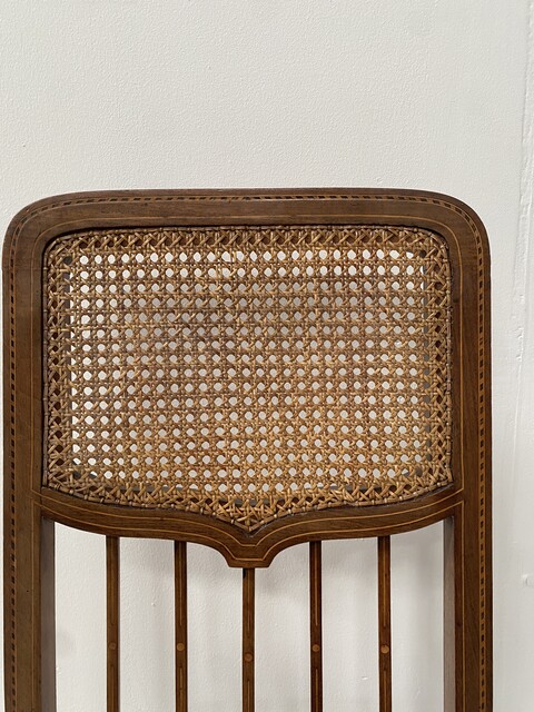 chaise d'appoint époque art déco en bois clair et marqueterie . XX siècle .