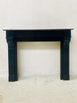 Cheminée époque Napoléon III a corbeau en marbre noir . XIX siècle .