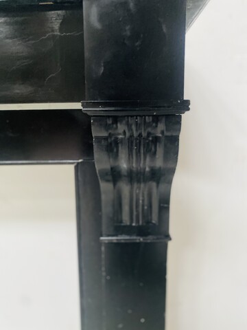 Cheminée époque Napoléon III a corbeau en marbre noir . XIX siècle .