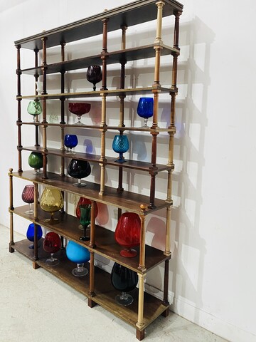 deux corps vitrine ouverte huit étagères de décor . XX siècle .