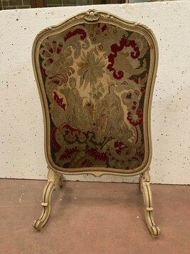 Ecran de cheminée en bois laqué de style Louis XV