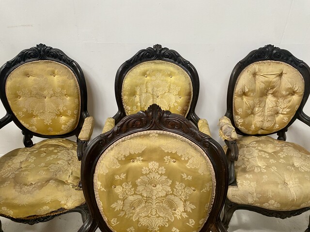 ensemble de huit fauteuils époque Napoléon III palissandre massif . XIX siècle .