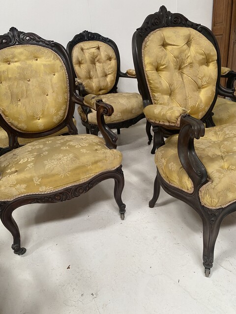 ensemble de huit fauteuils époque Napoléon III palissandre massif . XIX siècle .