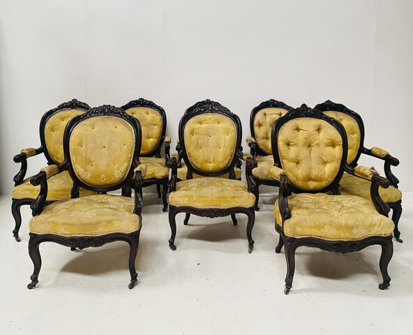 ensemble de huit fauteuils époque Napoléon III palissandre massif . XIX siècle .