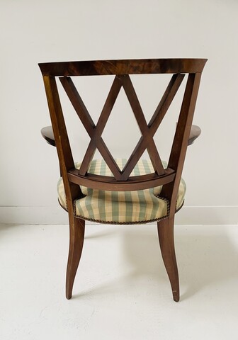 fauteuil art déco en acajou massif garniture tissus . XX siècle .