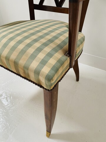 fauteuil art déco en acajou massif garniture tissus . XX siècle .