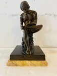 groupe en bronze patine brune sujet Spinario ou le tireur d'épines . XIX siècle.