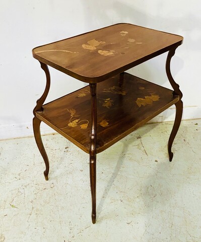 guéridon deux plateaux marqueterie art nouveau école de Nancy . XX siècle .