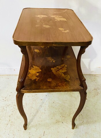 guéridon deux plateaux marqueterie art nouveau école de Nancy . XX siècle .