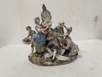 important groupe style Louis XV en porcelaine polychrome et or . XIX siècle .