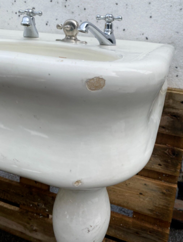 Lavabo double vasque a piètement en colonne émaillée Art Déco XX siècle