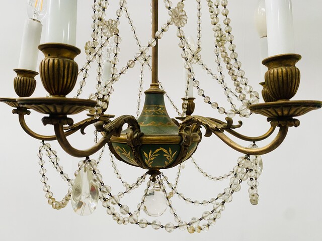 lustre cage à guirlande perlé et tôle peinte à six lumière . XX siècle .