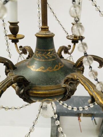 lustre cage à guirlande perlé et tôle peinte à six lumière . XX siècle .
