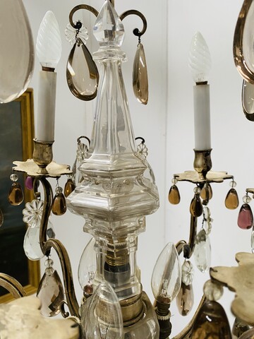 lustre cage monture bronze à pampille neuf bras de lumières . XX siècle.