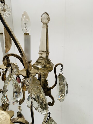 lustre cage monture bronze à pampille neuf bras de lumières . XX siècle.