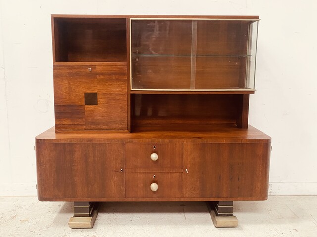 meuble architectural époque art déco formant vitrine . XX siècle .