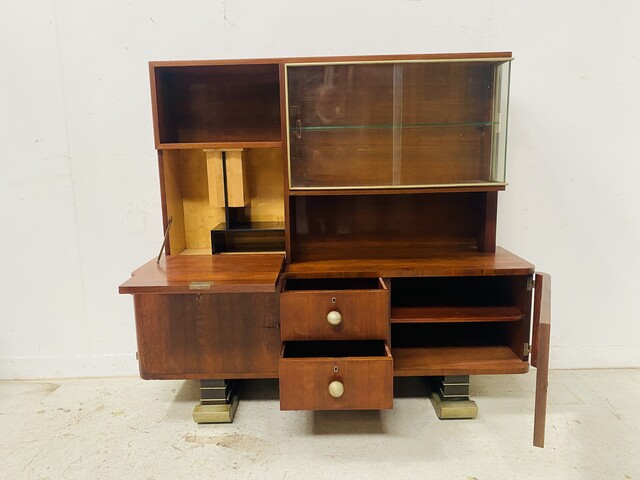 meuble architectural époque art déco formant vitrine . XX siècle .