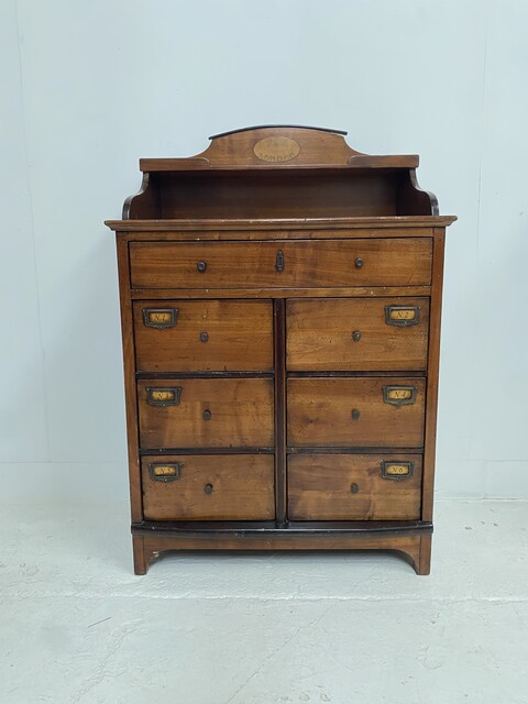 meuble de rangement à tiroirs origine Angleterre . XX siècle .