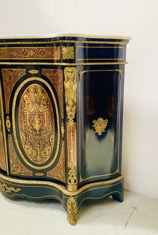 Meuble Hauteur d'Appui Napoléon III Bois Et Marqueterie De Laiton . XIX siècle.