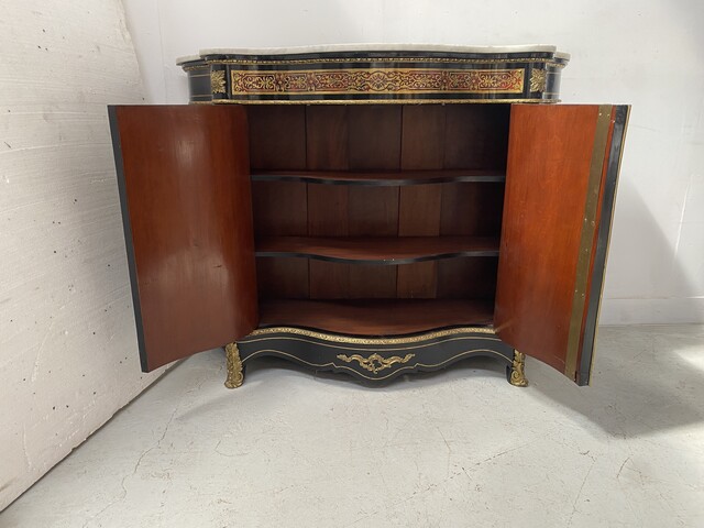Meuble Hauteur d'Appui Napoléon III Bois Et Marqueterie De Laiton . XIX siècle.