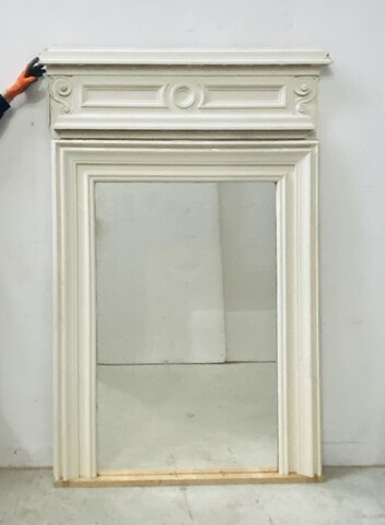 miroir Louis XVI en bois et stuc patine antique . XIX siècle .