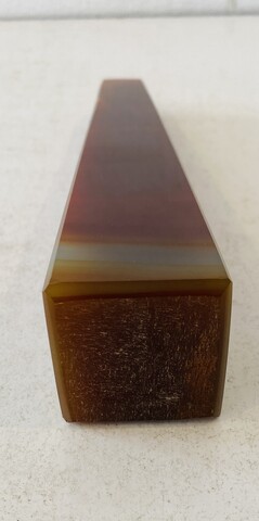 Objets similairesobélisque pierre semi précieuse en en Agathe rubanées . XX siècle .