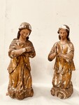 paire d'anges adorateurs en bois sculpté polychrome et doré . XVII/XVIII siècle.