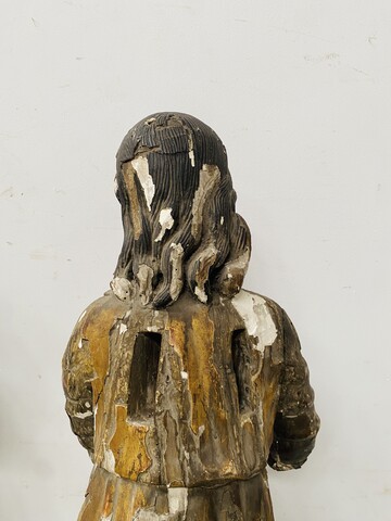 paire d'anges adorateurs en bois sculpté polychrome et doré . XVII/XVIII siècle.