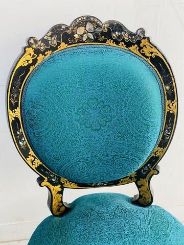 paire de chaises époque Napoléon III en bois noirci et nacre . XIX siècle .