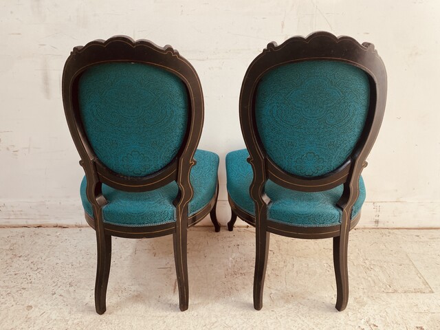 paire de chaises époque Napoléon III en bois noirci et nacre . XIX siècle .