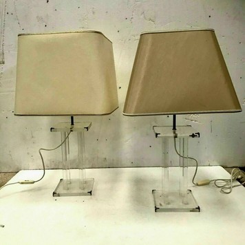 Paire de lampes en plexiglas 