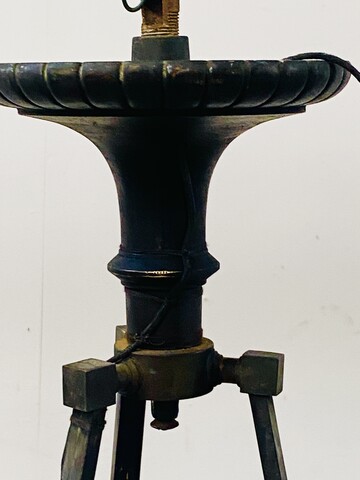 paire de lustres du XIX siècle en bronze patiné à décor de masques . XIX siècle