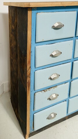 paire de meubles rangements trente tiroirs par meuble patiné . XX siècle .