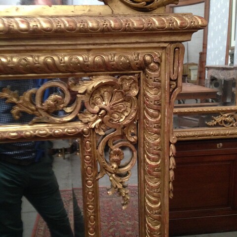 paire de miroirs à pare closes de style Louis XIV en bois doré . XIX siècle .