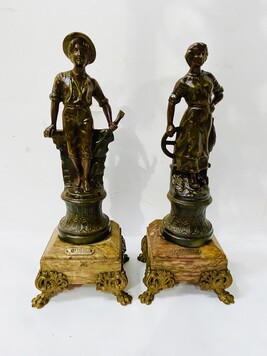 paire de sujet en régule thème Attelions et la fileuse . XX siècle .