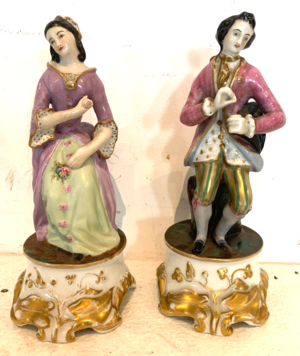 Paire de tulipiers en porcelaine polychrome XX siècle