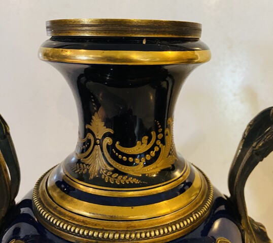 paire de vases polychrome et or décor scène galantes . XIX siècle .