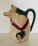 pichet en faïence des moulins d'Orchies thèmes le cochon . XX siècle .