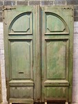 portail ouvrant par deux portes à panneaux mouluré . XIX siècle .