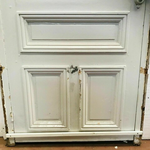 Porte de service a petits carreaux et imposte vitrée XX siècle