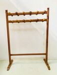 porte manteau en frêne patine brune clair . XX siècle .